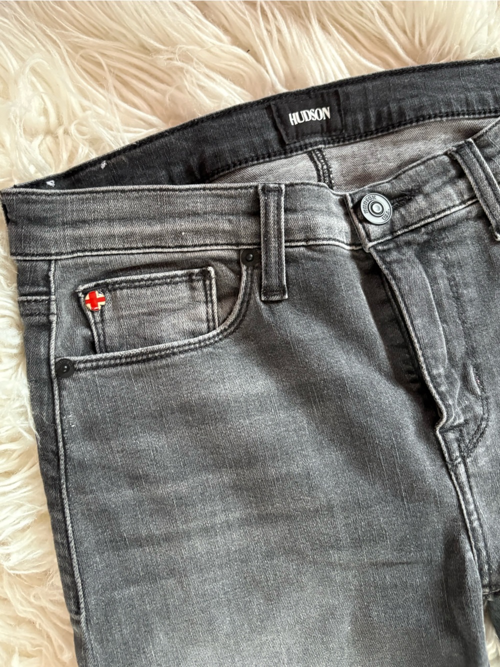 HUDSON Natalie Super Skinny Faded Black Grey Denim Jeans Size 27 - Picture 2 of 5